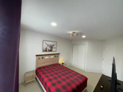 Private Furnished Room for Rent – $980 All-Inclusive (Amazon Barrhaven) Hawkshaw Crescent, Nepean (i...