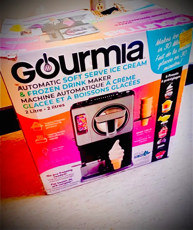 ice cream maker486356587570810880