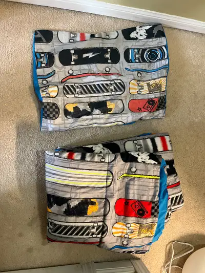 Twin Bed Comforter and Pillow Case, View more