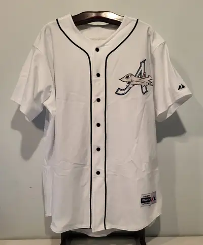 TEAM ISSUED ABERDEEN IRONBIRDS BASEBALL JERSEY SIZE 52, View more