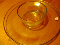 2PC CLEAR GLASS PLATTER GOLD TRIM