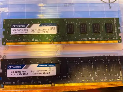 If you can see the ad, then they are available! =========================================== DDR3 des...