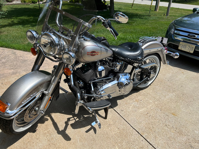 2007 Harley Classic Heritage Softail  in Sport Touring in Grand Bend - Image 2
