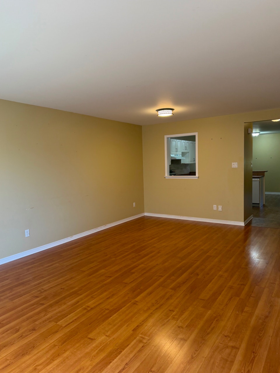 NO LONGER AVAILABLE 3 Bedroom House for Rent 4