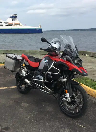 Selling my 2017 BMW R1200 GS Adventure motorcycle, a versatile and rugged bike perfect for long-dist...