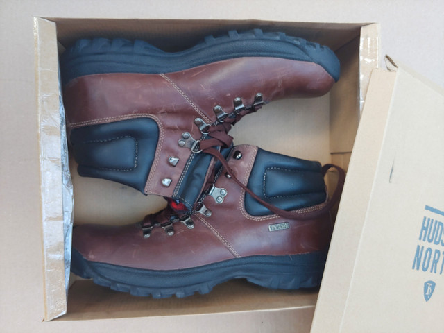 Men's leather lace up boots, waterproof, Size 11, NEW, hiking in Men's Shoes in Oshawa / Durham Region - Image 2