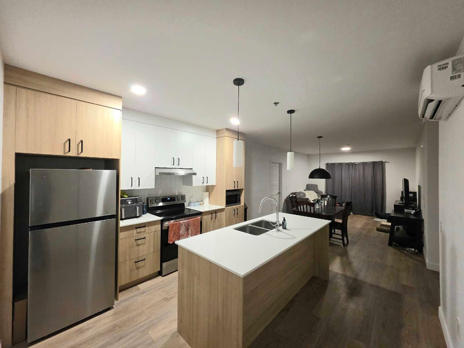 319 Rue Notre-Dame — photo 1