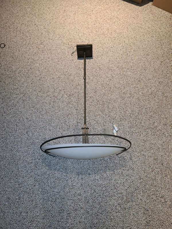 Chandelier in Indoor Lighting & Fans in Ottawa - Image 2