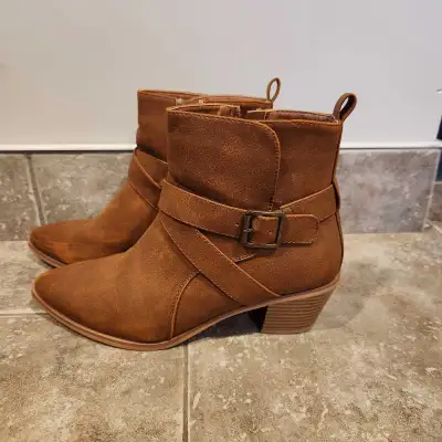 SuperCush Claire Ankle Boots, size 9, View more