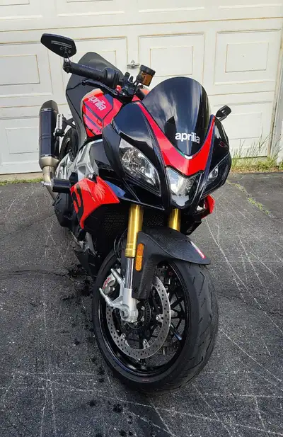 Excellent condition. Runs perfectly. Never dropped/no accidents. Never had a single issue with it. S...