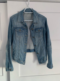 Vintage Zara women's jean jacket size small,