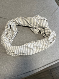 Lululemon infinity scarf