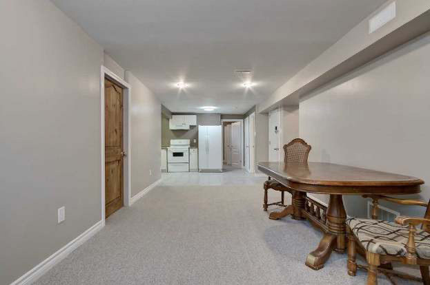 3bdrm 1bath Apartment for Rent Northeast end of Barrie  in Long Term Rentals in Barrie - Image 3