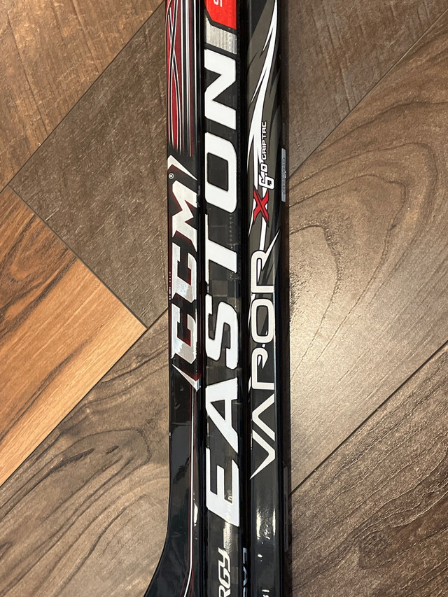 Easton bauer ccm junior sticks right (new&used) RH dans Hockey  à Ville de Montréal - Image 3
