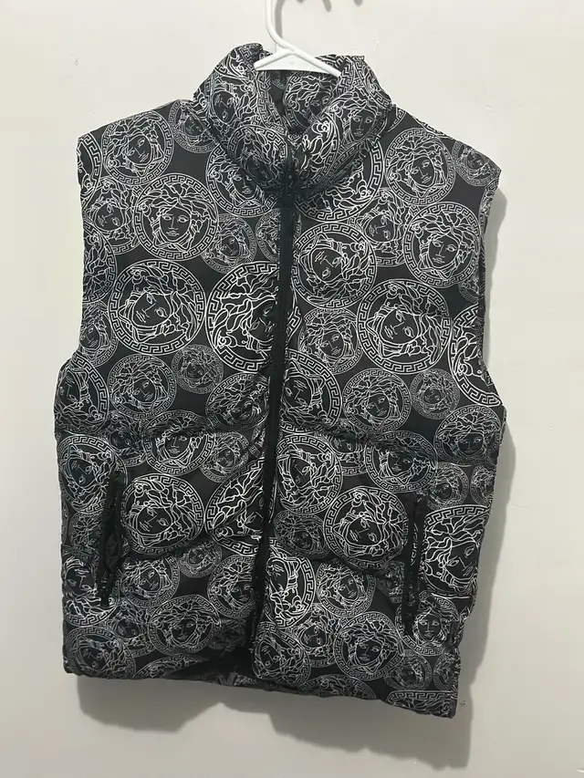 vest jacket in Men's in Laval / North Shore - Image 5
