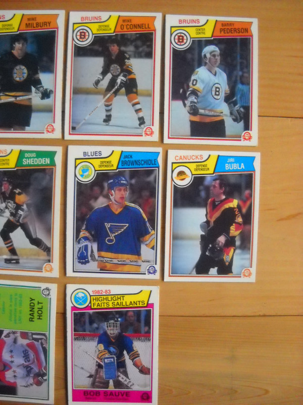 16 cartes de hockey de 1983 dans Art et objets de collection  à Saguenay - Image 4
