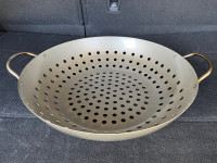 Barbecue Grilling Wok