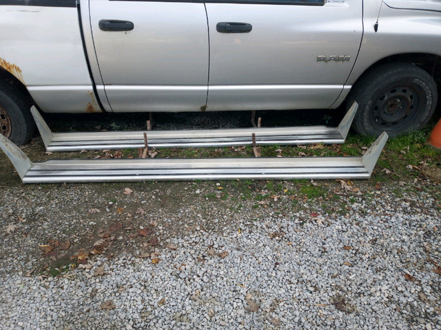 Aluminum running boards for 2002-2008 Dodge Ram  in Other Parts & Accessories in Chatham-Kent
