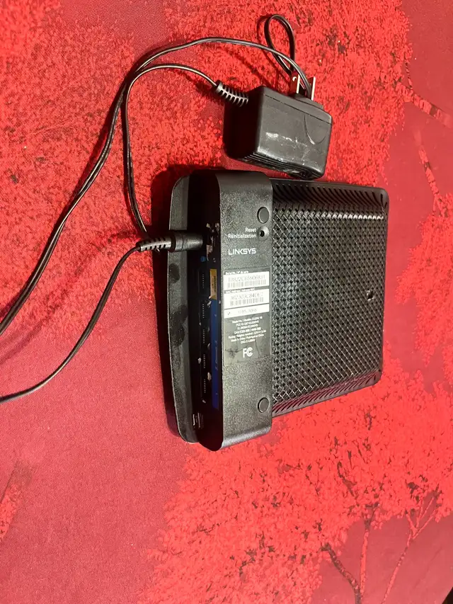 Linksys E1000 Router64363357115138121