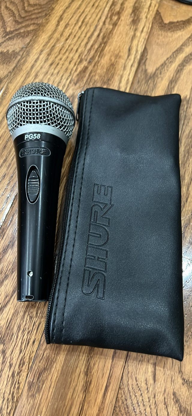 3 wireless microphone 1shure pg58  in Other in Markham / York Region - Image 4