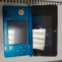 Nintendo 3DS with charger + 3 Pokémon games 