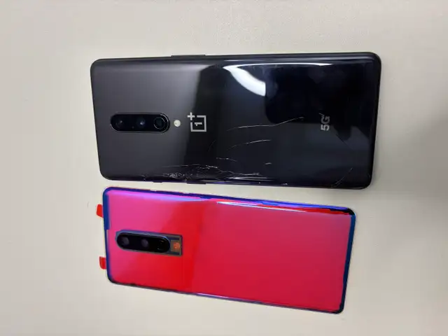 One plus 8 5G 128GB522607937287639045