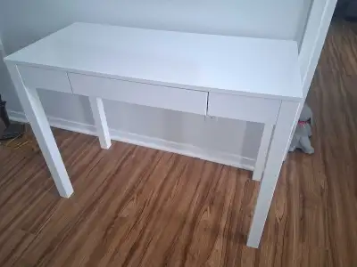 Bureau de travail, View more