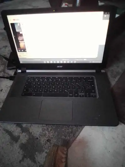 computer accer Chromebook, View more