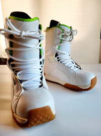 Forum Women's Snowboard  Boots Size 8-US 