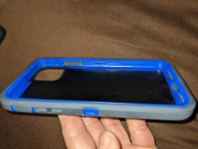 Heavy Duty Case iPhone 11 Pro (5.8") - Navy in Cell Phone Accessories in Mississauga / Peel Region - Image 5