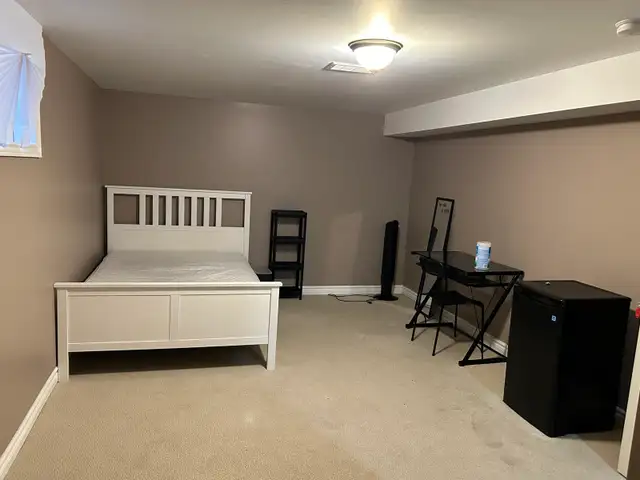 Private room for rent - Basement 