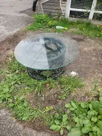 3ft  round glass coffee table