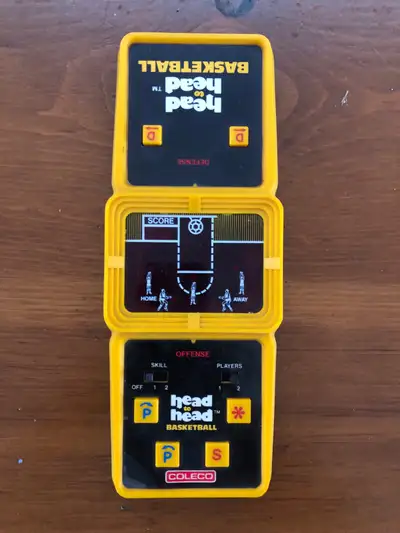Coleco Head to Head Basketball Working condition Battery cover missing