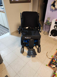 Quantum HD wheelchair