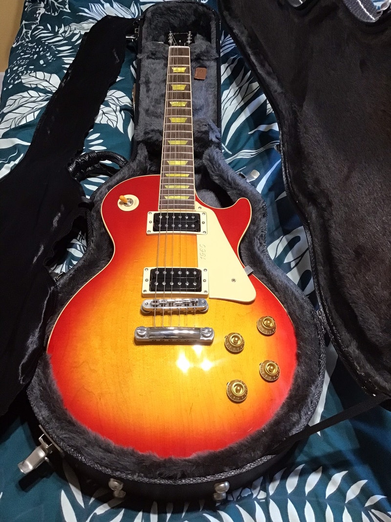 2005 Gibson Les Paul Classic Electric Guitar + Gibson OHSC *New* Guitars Sudbury Kijiji
