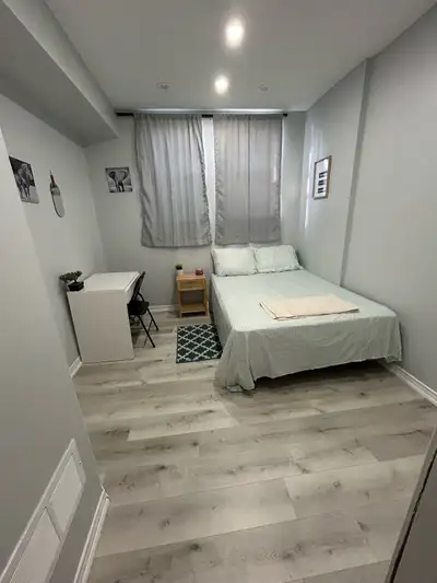 Enjoy a clean, bright, and fully furnished private room in a quiet Scarborough neighborhood, conveni...