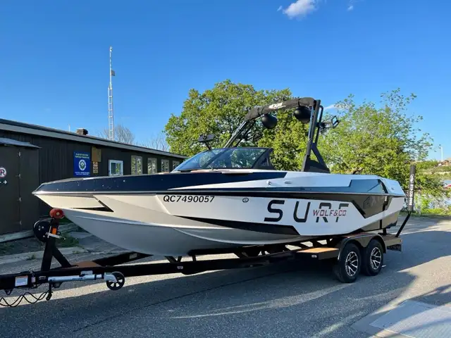 2021 Axis T23 wakesurf boat, Malibu Trailer, Surf Gate in Powerboats & Motorboats in Gatineau - Image 6