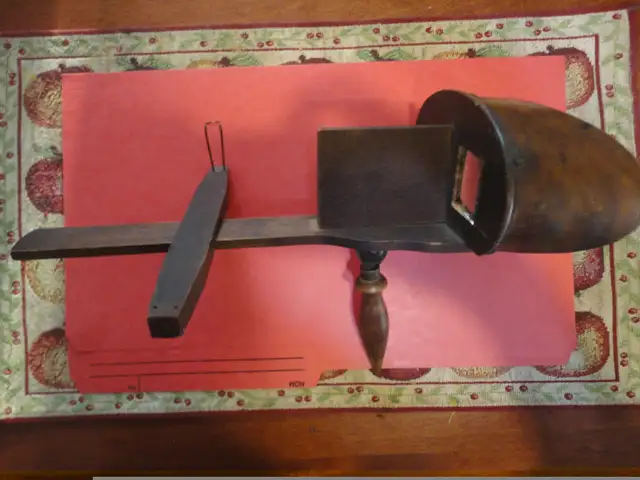 antique stéréographe /stéréoscope, début 1900, avec 10 photos 3D in Arts & Collectibles in Laurentides - Image 3