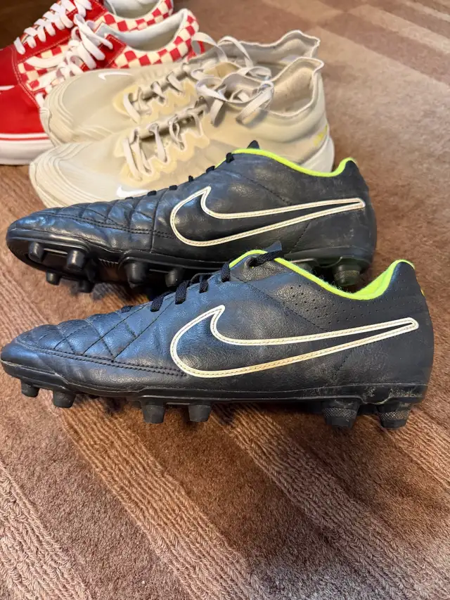 men’s shoes size 9.5 and size 10 in Men's Shoes in Markham / York Region - Image 6