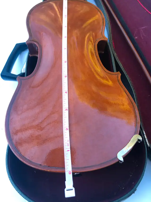 PENDING Vintage MUSIKINSTRUMENTENFABRIK 1/2 Violin in String in Oakville / Halton Region - Image 3