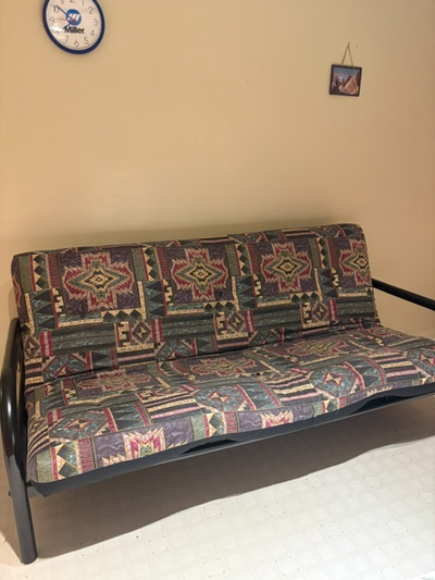 DIVAN LIT FUTON À VENDRE, View more