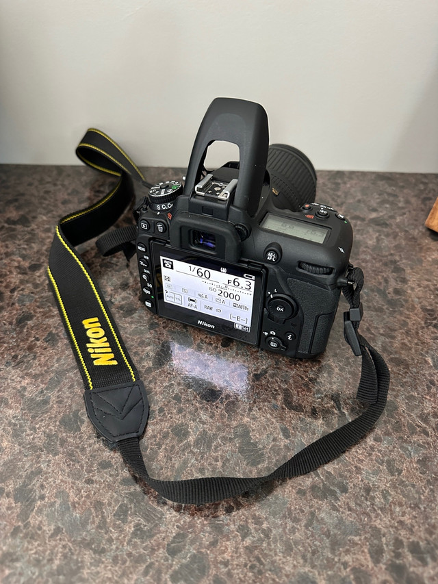 Nikon D7500 DSLR Camera with Nikon 18-140mm lens in Cameras & Camcorders in Red Deer - Image 2
