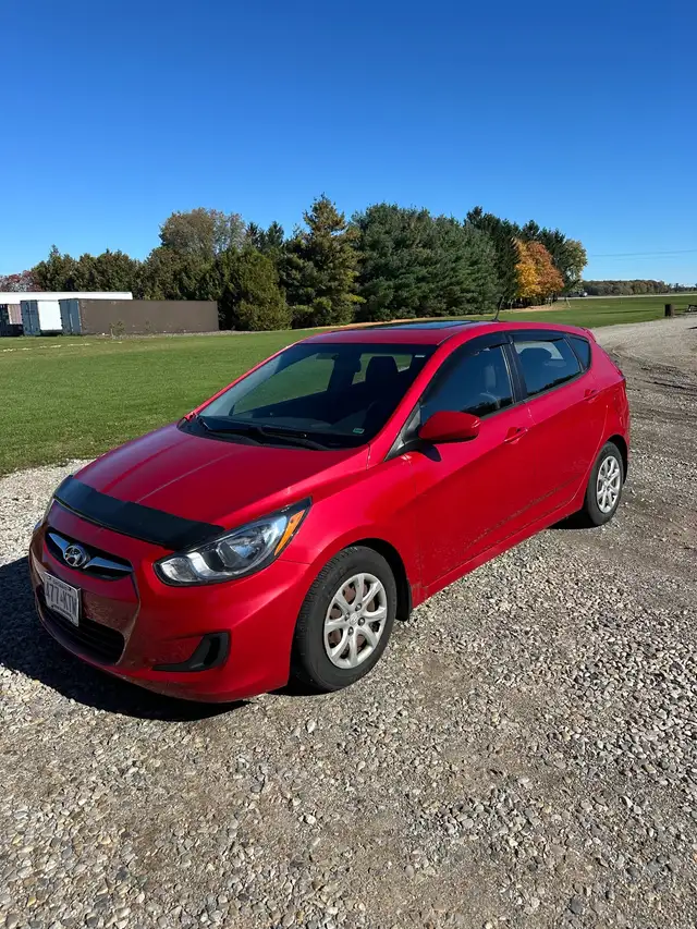 2012 Hyundai Accent 