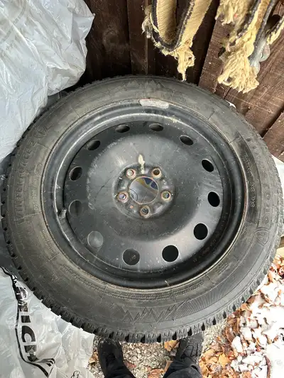 Used for 2 seasons on our Kia Soul. In great shape and ready to go.