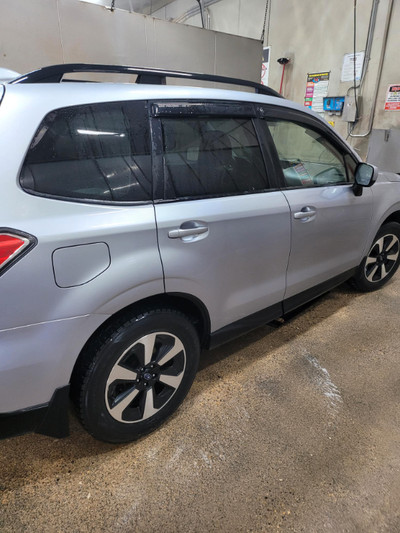 2017 Subaru Forester Pzev AWD with tech package for sale