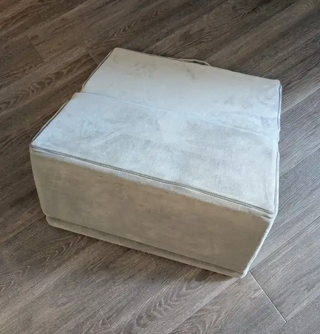 Oreiller cale de lit – Réglable en mousse à mémoire de forme in Beds & Mattresses in City of Montréal - Image 3