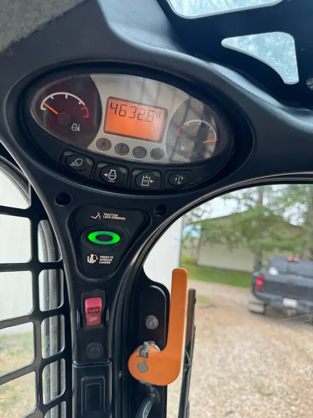 **2018 Bobcat T740 Track Loader, Good Shape* $0 Down Financing** in Heavy Equipment in Red Deer - Image 9