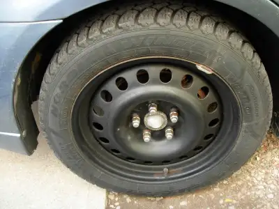 PHONE CALLS ONLY 519 457 2050 NO TEXTS OR EMAIL! OFF 2011 FORD FUSION WILL FIT OTHER CARS. SET OF 4...