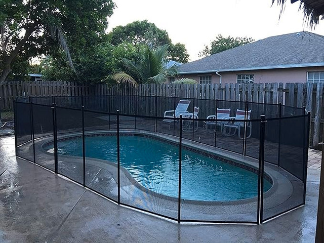 GLI WWF300 5-Feet by 12-Feet Safety Fence for In-Ground Pools in Hot Tubs & Pools in Windsor Region