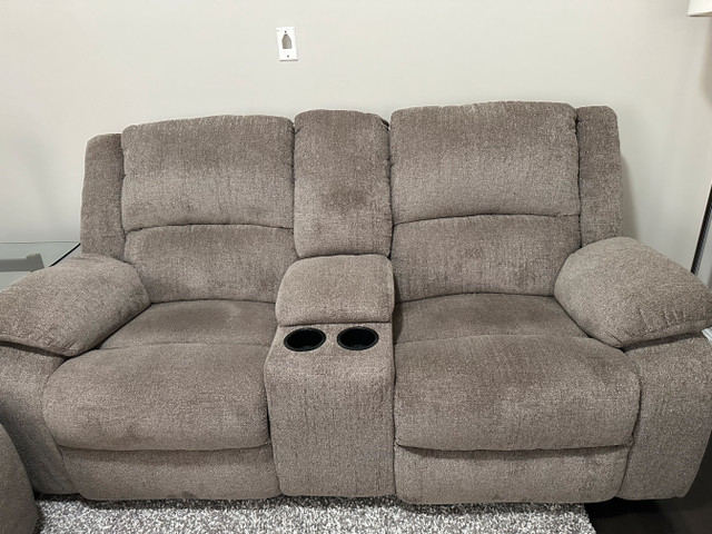 Ashley 3 seat with Power and Loveseat Reclining Sofa in Couches & Futons in Mississauga / Peel Region - Image 2